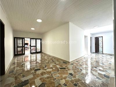 Casa de 5 alcobas en venta en Chico, Bogotá, 400 m² · foto 2 de 8