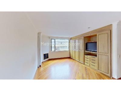 Apartamento de 3 alcobas en venta en Santa Barbara, Bogotá, 119 m² · foto 13 de 18