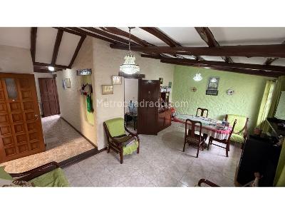 Casa de 3 alcobas en venta en Santa Librada, Chía, 185 m² · foto 2 de 20