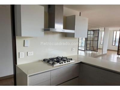Apartamento de 3 alcobas en venta en Ciudad Salitre Occidente, Bogotá, 169 m² · foto 4 de 20