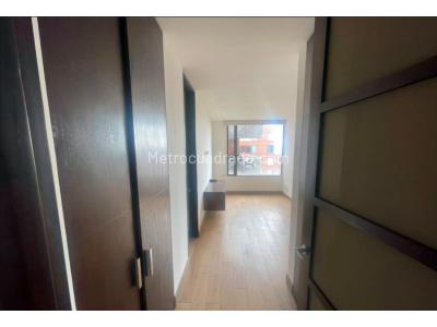 Apartamento de 3 alcobas en venta en Ciudad Salitre Occidente, Bogotá, 169 m² · foto 10 de 20