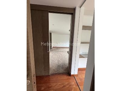 Apartamento de 2 alcobas en venta en La Cabrera, Bogotá, 249 m² · foto 6 de 20