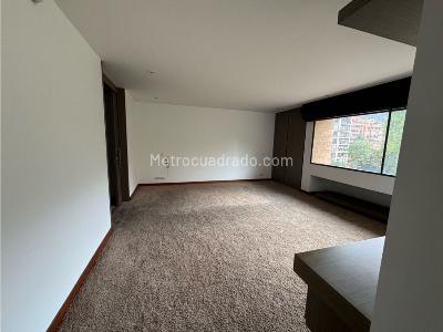 Apartamento de 2 alcobas en venta en La Cabrera, Bogotá, 249 m² · foto 7 de 20