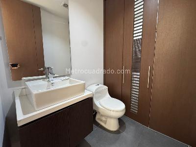 Apartamento de 1 alcoba en venta en Parque Del Virrey, Bogotá, 82 m² · foto 11 de 14