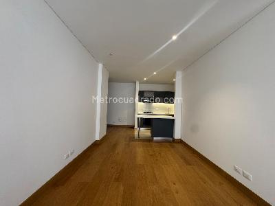 Apartamento de 2 alcobas en arriendo en Chico Reservado, Bogotá, 90 m² · foto 10 de 15