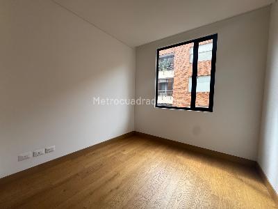 Apartamento de 2 alcobas en arriendo en Chico Reservado, Bogotá, 90 m² · foto 11 de 15