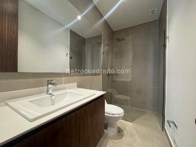 Apartamento de 2 alcobas en arriendo en Chico Reservado, Bogotá, 90 m² · foto 15 de 15