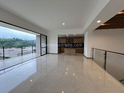 Casa de 3 alcobas en venta en El Jordan, Armenia, 338 m² · foto 2 de 20