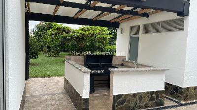 Casa de 5 alcobas en venta en Cr Pontevedra, Armenia, 1761 m² · foto 14 de 14