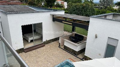 Casa de 5 alcobas en venta en Cr Pontevedra, Armenia, 1761 m² · foto 5 de 14
