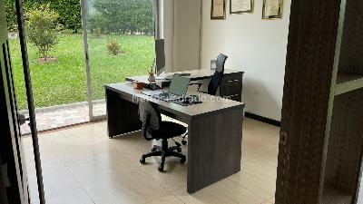 Casa de 5 alcobas en venta en Cr Pontevedra, Armenia, 1761 m² · foto 10 de 14