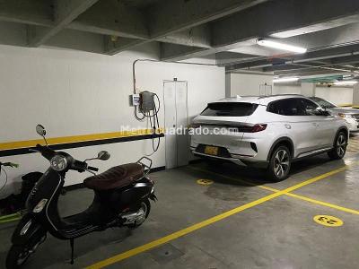 Apartamento de 3 alcobas en venta en Santa Barbara, Bogotá, 128 m² · foto 14 de 16