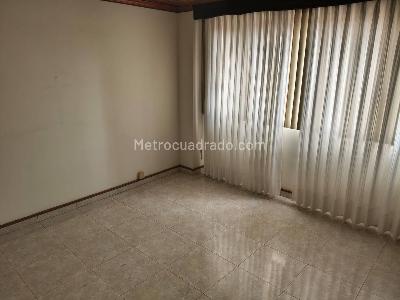 Apartamento en venta en Centro, Pereira · foto 2 de 16