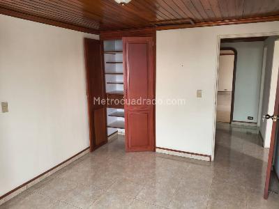 Apartamento en venta en Centro, Pereira · foto 6 de 16