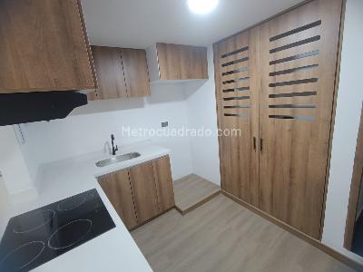 Apartamento de 2 alcobas en venta en Centro Las Aguas, Bogotá, 48 m² · foto 8 de 11