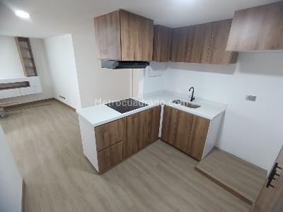 Apartamento de 2 alcobas en venta en Centro Las Aguas, Bogotá, 48 m² · foto 5 de 11