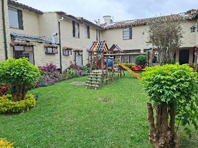 Casa en venta en La Trinidad, Chía · foto 18 de 19