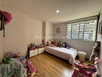 Apartamento de 3 alcobas en venta en Poblado Ciudad Del Rio, Medellín, 121 m² · foto 11 de 13