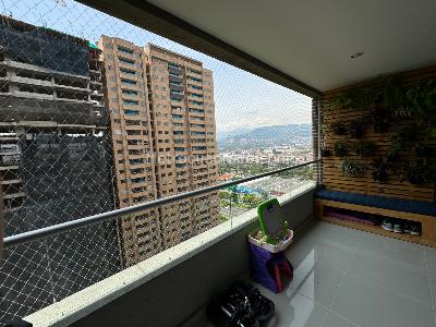 Apartamento de 3 alcobas en venta en Poblado Ciudad Del Rio, Medellín, 121 m² · foto 5 de 13