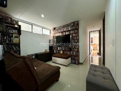 Apartamento de 3 alcobas en venta en Poblado Ciudad Del Rio, Medellín, 121 m² · foto 7 de 13