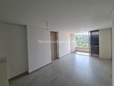 Apartamento de 3 alcobas en venta en Camino Verde, Envigado, 85 m² · foto 6 de 18