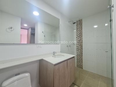 Apartamento de 3 alcobas en venta en Camino Verde, Envigado, 85 m² · foto 9 de 18