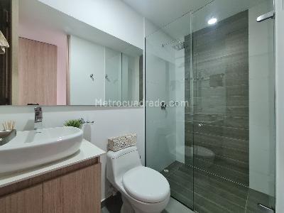 Apartamento de 2 alcobas en venta en Loma De Las Brujas, Envigado, 62 m² · foto 7 de 20