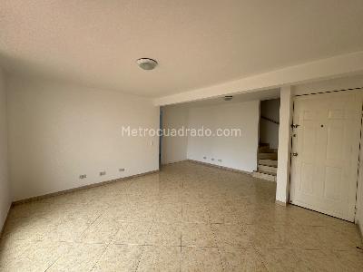 Casa de 3 alcobas en venta en Belen La Mota, Medellín, 150 m² · foto 2 de 19