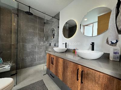 Apartamento de 2 alcobas en venta en Poblado San Lucas, Medellín, 167 m² · foto 12 de 19