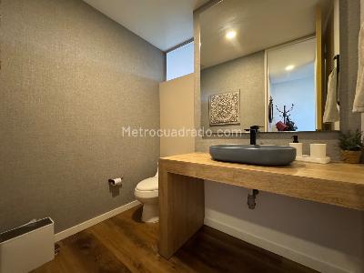 Apartamento de 2 alcobas en venta en Poblado San Lucas, Medellín, 167 m² · foto 19 de 19