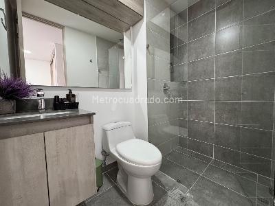 Apartamento de 3 alcobas en venta en Loma De Los Mesa, Envigado, 123 m² · foto 10 de 20