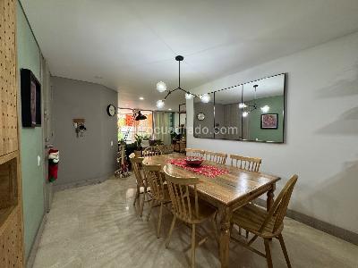 Apartamento en venta en Laureles, Medellín · foto 3 de 17