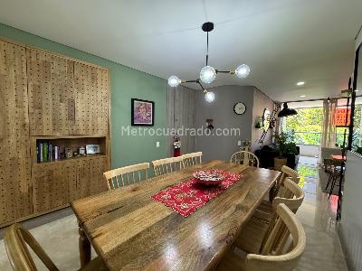 Apartamento en venta en Laureles, Medellín · foto 5 de 17
