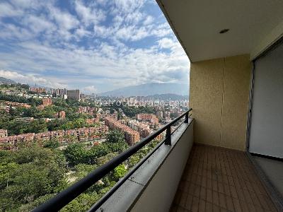 Apartamento en venta en Calasanz, Medellín · foto 5 de 13