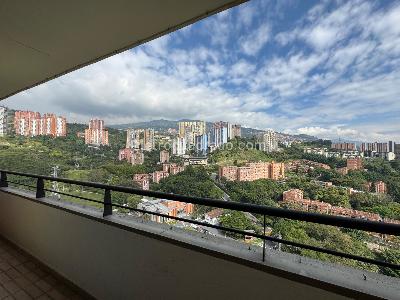 Apartamento en venta en Calasanz, Medellín · foto 6 de 13