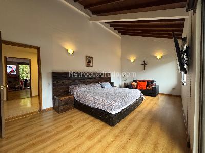 Casa de 3 alcobas en venta en Poblado La Frontera, Medellín, 300 m² · foto 12 de 20