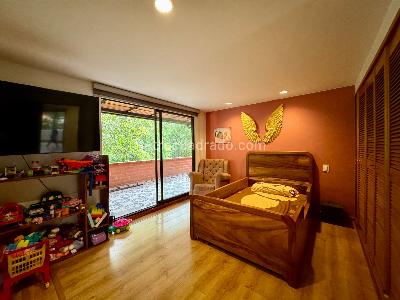 Casa de 3 alcobas en venta en Poblado La Frontera, Medellín, 300 m² · foto 16 de 20