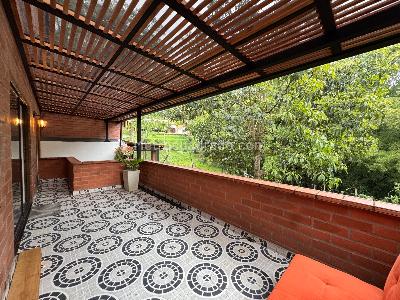 Casa de 3 alcobas en venta en Poblado La Frontera, Medellín, 300 m² · foto 17 de 20
