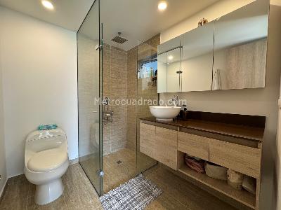 Apartamento de 2 alcobas en venta en Loma De San Julian, Medellín, 102 m² · foto 13 de 15