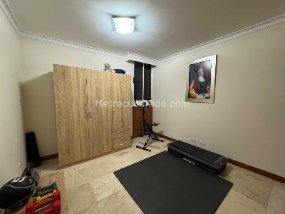 Apartamento de 3 alcobas en venta en Laureles, Medellín, 133 m² · foto 14 de 15