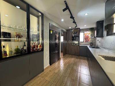 Casa de 3 alcobas en venta en Loma De Los Mesa, Envigado, 168 m² · foto 6 de 18