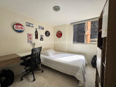 Apartamento de 3 alcobas en venta en Los Colores, Medellín, 96 m² · foto 14 de 18