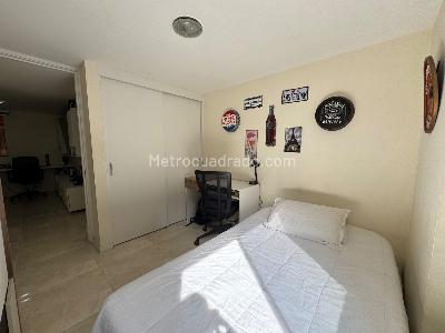 Apartamento de 3 alcobas en venta en Los Colores, Medellín, 96 m² · foto 15 de 18