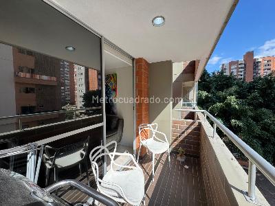 Apartamento de 3 alcobas en venta en Los Colores, Medellín, 96 m² · foto 7 de 18