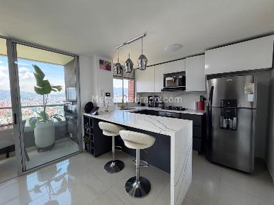 Apartamento de 2 alcobas en venta en Alto De Las Palmas, Medellín, 77 m² · foto 6 de 14