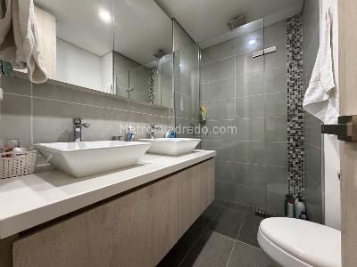 Apartamento de 2 alcobas en venta en Loma De Las Brujas, Envigado, 110 m² · foto 9 de 15