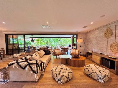 Apartamento de 3 alcobas en venta en Poblado La Concha, Medellín, 322 m² · foto 3 de 13