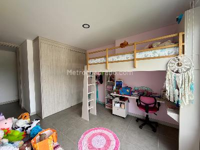 Apartamento en venta en Loma Del Escobero, Envigado · foto 11 de 16