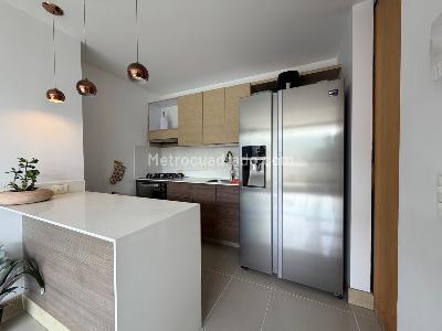 Apartamento de 3 alcobas en venta en El Poblado Loma Del Indio, Medellín, 72 m² · foto 6 de 14