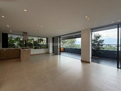 Apartamento de 2 alcobas en venta en El Poblado Las Palmas, Medellín, 115 m² · foto 4 de 14